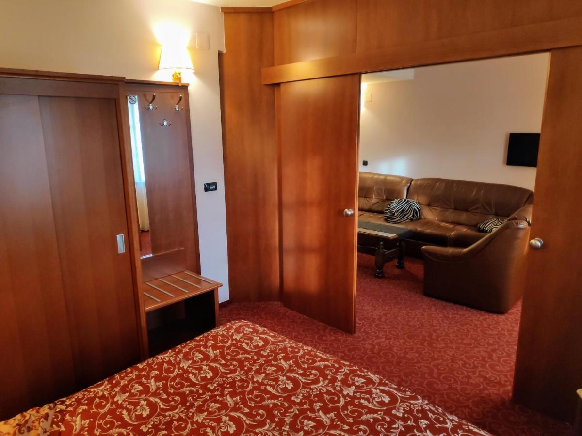 Hotel Amalia Ludbreg Esterno foto